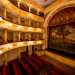 ...un politeama di soli 200 posti ma cos raffinato, con i suoi fregi e dipinti, da rappresentare uno dei pi bei teatri della Puglia (foto di Valentina Rosati)